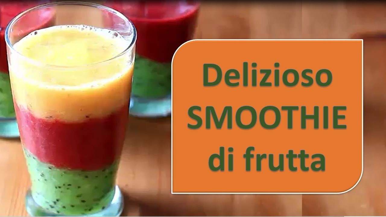 Delizioso SMOOTHIE di frutta (frullato di frutta)